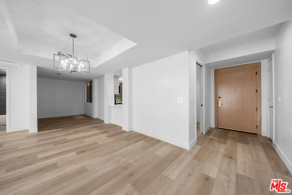 235 S Tower Drive 106, Beverly Hills, California 90211 home-pic-11